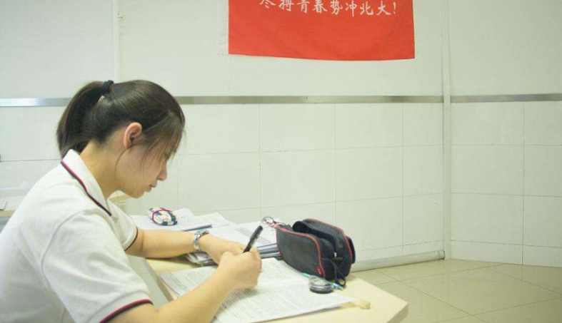 “免费鸡蛋引起的疫情——四问吉林“超级传递”事情”